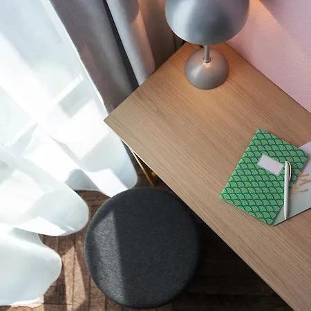 - The Niu, Belt Frankfurt By Ihg Hotel 3*