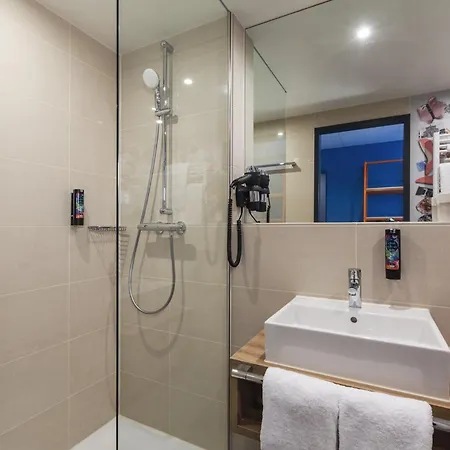 - The Niu, Belt Frankfurt By Ihg 3* Eschborn