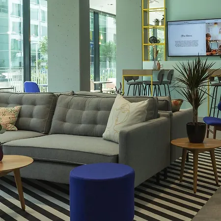 - The Niu, Belt Frankfurt By Ihg Hotel